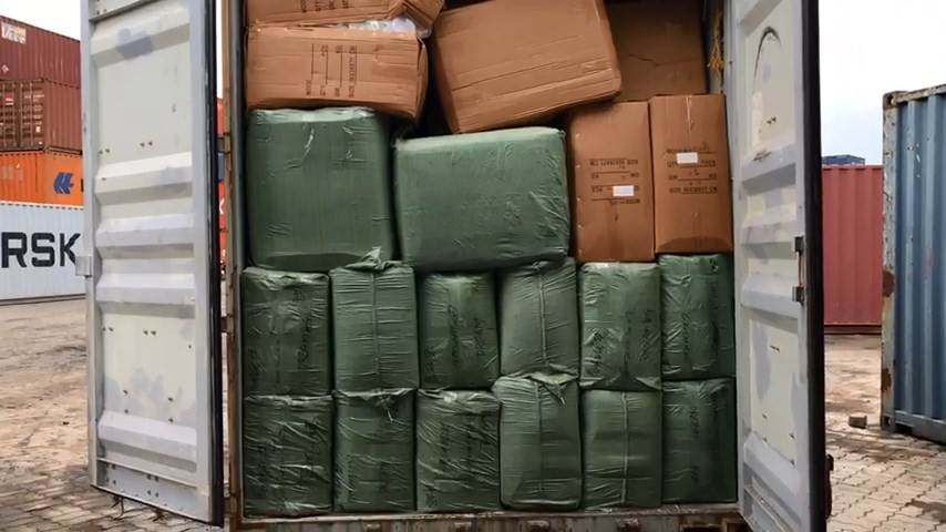 Chặn đứng lô hàng nửa tỷ đồng giả xuất xứ Việt Nam ở cảng Cát Lái ảnh 1