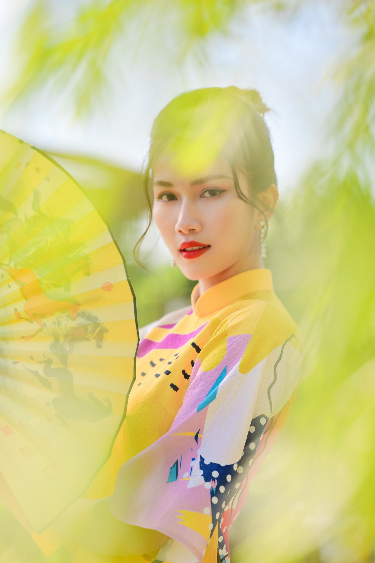 Á hậu Phương Anh livestream bằng tiếng Anh với giám đốc quốc gia Miss International ảnh 3