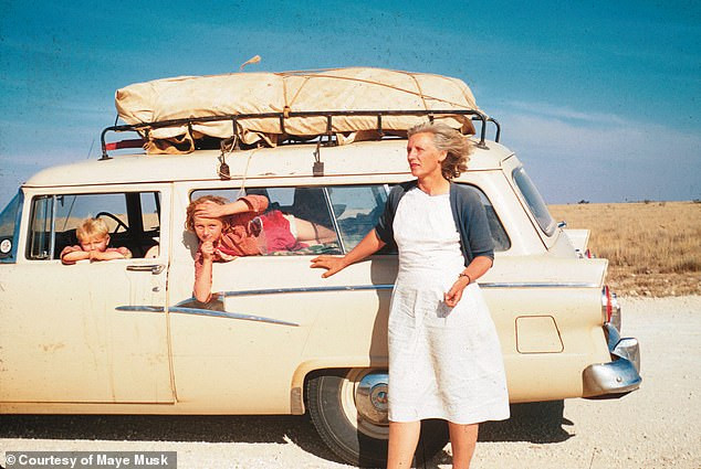 10 điều ấn tượng về mẹ tỷ phú Elon Musk ảnh 9