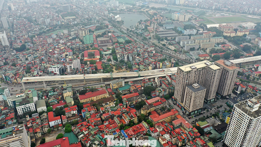 Công nhân đeo khẩu trang căng sức làm việc trên công trường đường vành đai 2 ảnh 16