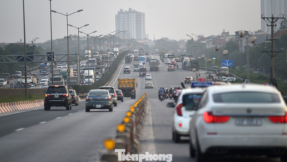Giao thông nhiều cửa ngõ Thủ đô thông thoáng ngày cuối kỳ nghỉ lễ 30/4 ảnh 8