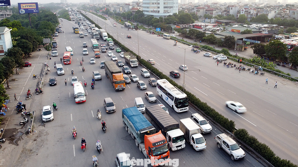 Giao thông nhiều cửa ngõ Thủ đô thông thoáng ngày cuối kỳ nghỉ lễ 30/4 ảnh 10
