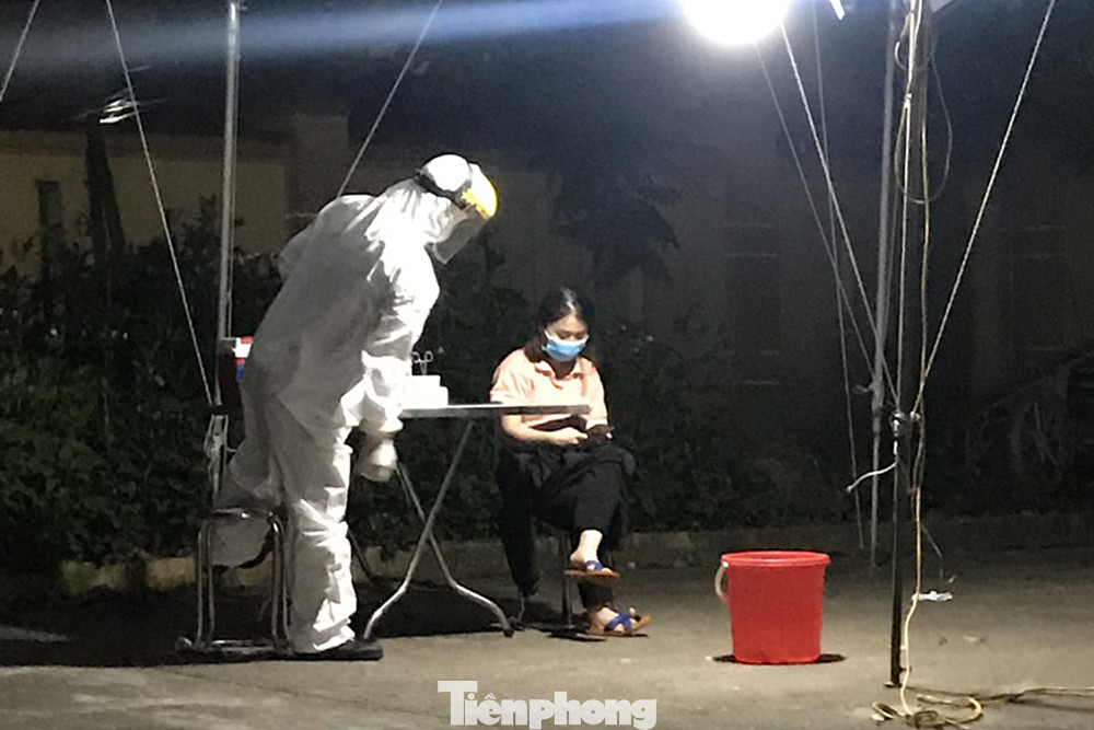 Thôn Hạ Lôi trước ngày dỡ phong toả 'nội bất xuất, ngoại bất nhập' ảnh 1