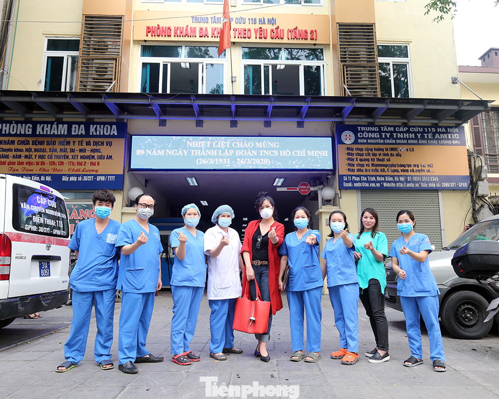 Ca sĩ Thùy Dung: 'Tôi hát về bạn bè tôi, những người sống vì mọi người' ảnh 7