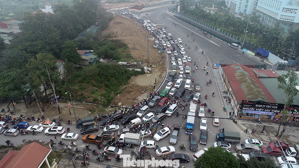 Cận cảnh tuyến đường nghìn tỷ nối liền Vành đai 3 với Cầu Bươu vừa thông xe ảnh 10
