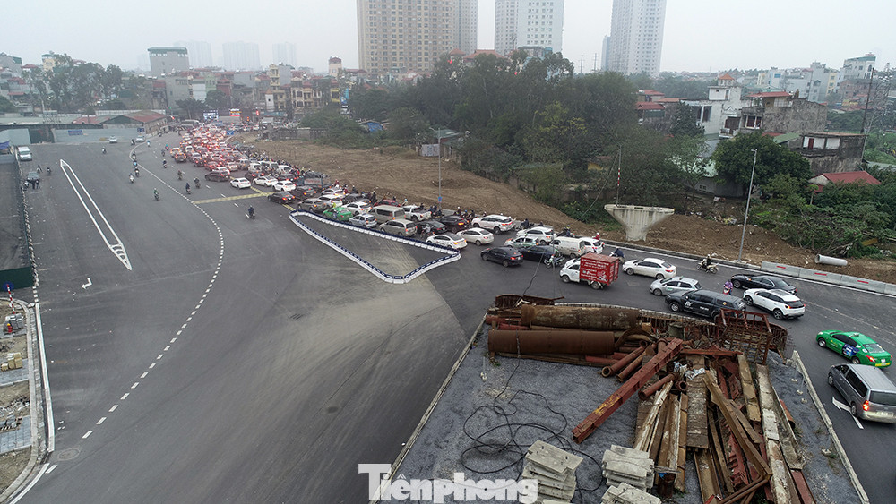Cận cảnh tuyến đường nghìn tỷ nối liền Vành đai 3 với Cầu Bươu vừa thông xe ảnh 9