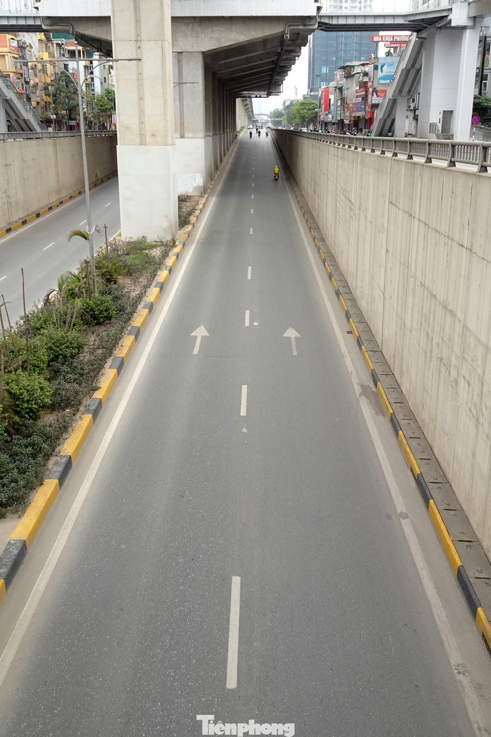 Cửa ngõ Hà Nội thông thoáng những ngày đầu cách ly toàn xã hội ảnh 7