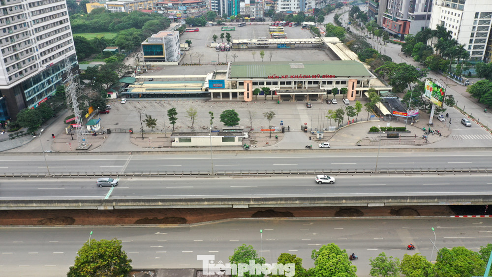 Cửa ngõ Hà Nội thông thoáng những ngày đầu cách ly toàn xã hội ảnh 9