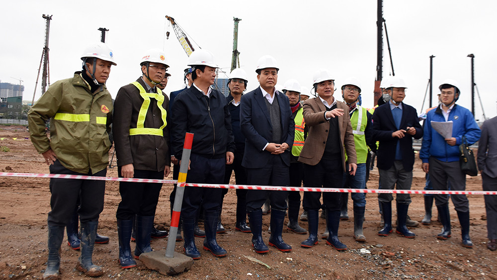 Chủ tịch Hà Nội: Dự án làm sạch sông Tô Lịch không được chậm tiến độ ảnh 6