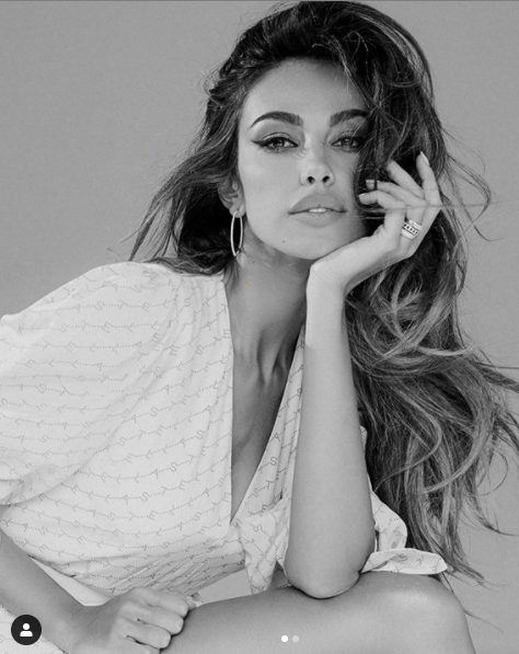 Mỹ nhân Romania đẹp 'nghiêng nước nghiêng thành' không thể rời mắt ảnh 10