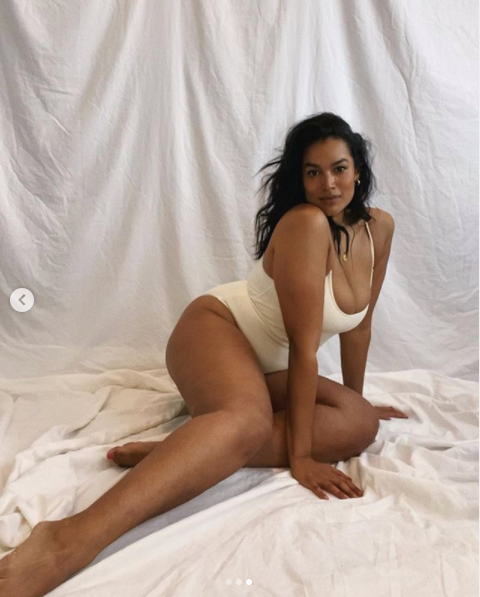 Người mẫu ngoại cỡ 9x nảy nở siêu gợi cảm với áo tắm ảnh 1