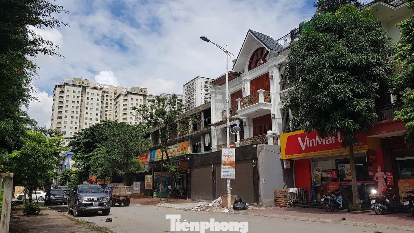 Hà Nội 'lệnh' các quận báo cáo việc nở rộ công trình 'cung điện, lâu đài' hợp thửa ảnh 6