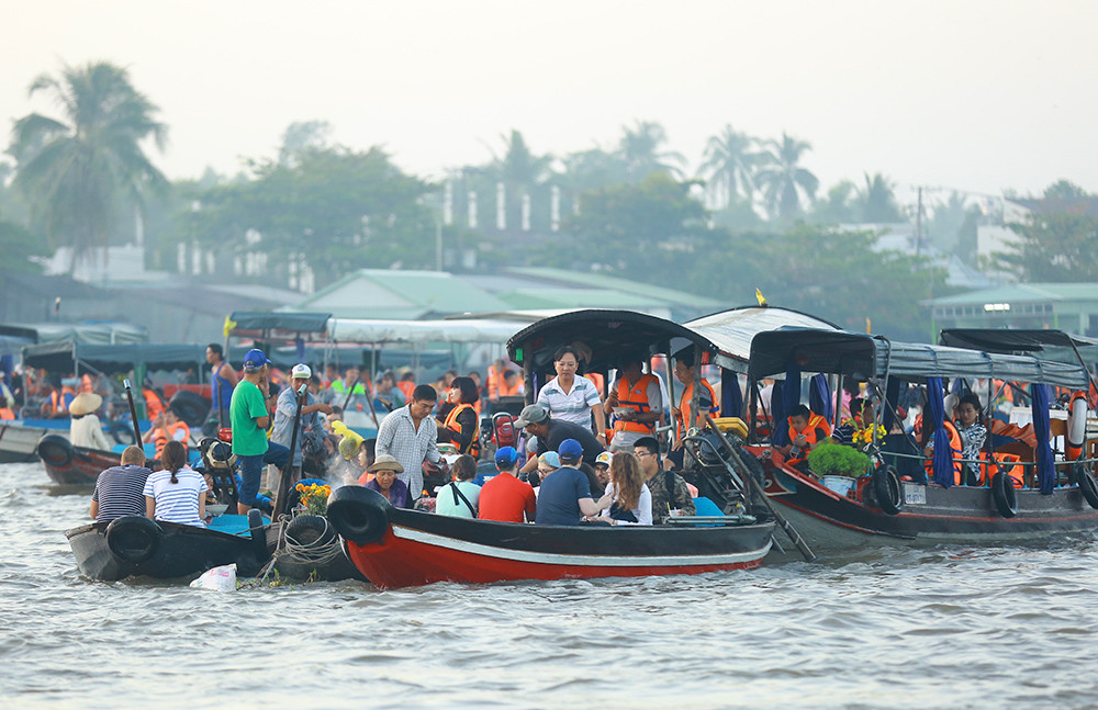 Trao quà Tết cho tiểu thương chợ nổi Cái Răng ảnh 12