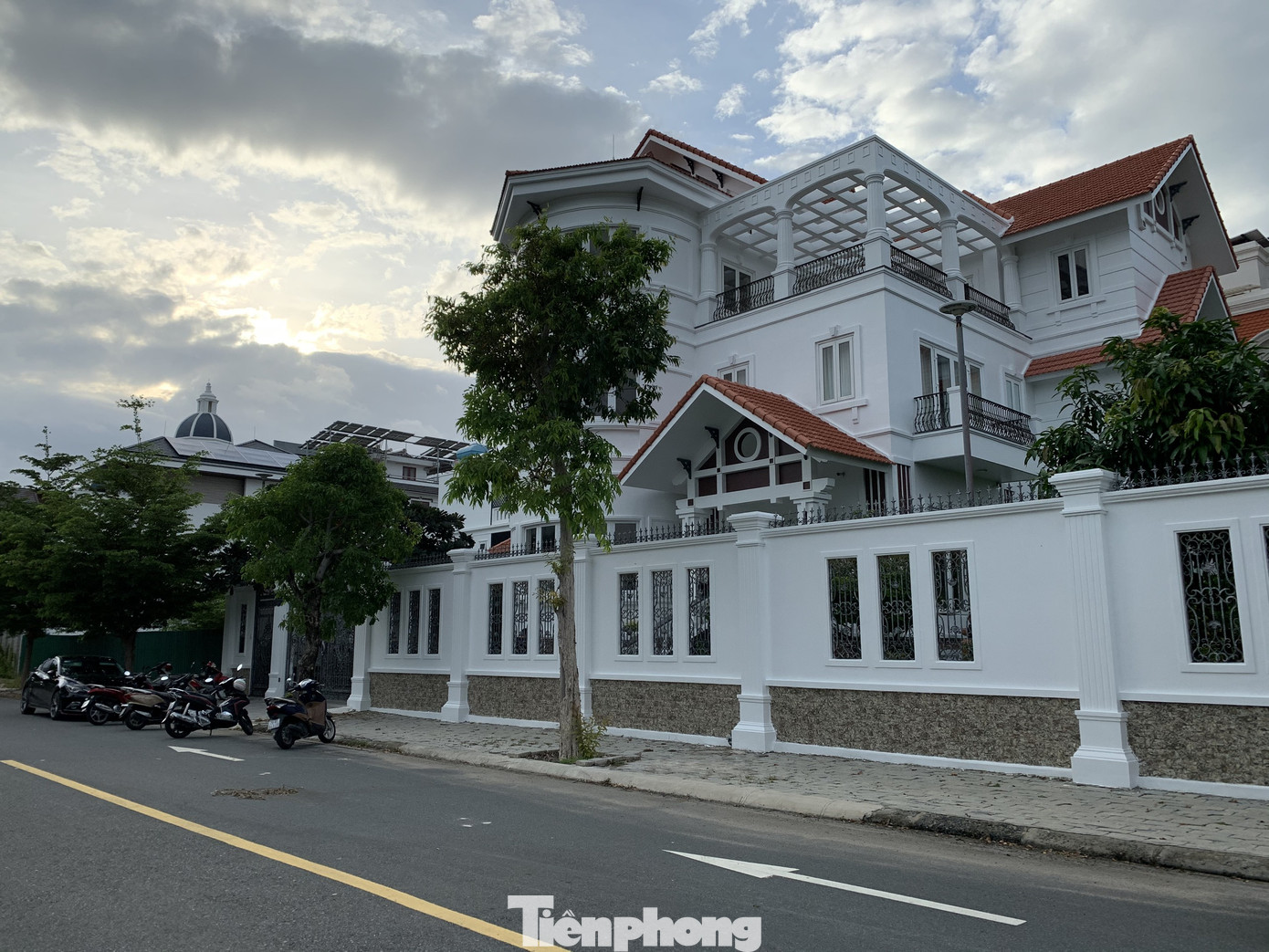 Truy tìm người lạ gây thương tích cho nguyên Bí thư Thành uỷ Nha Trang ảnh 1