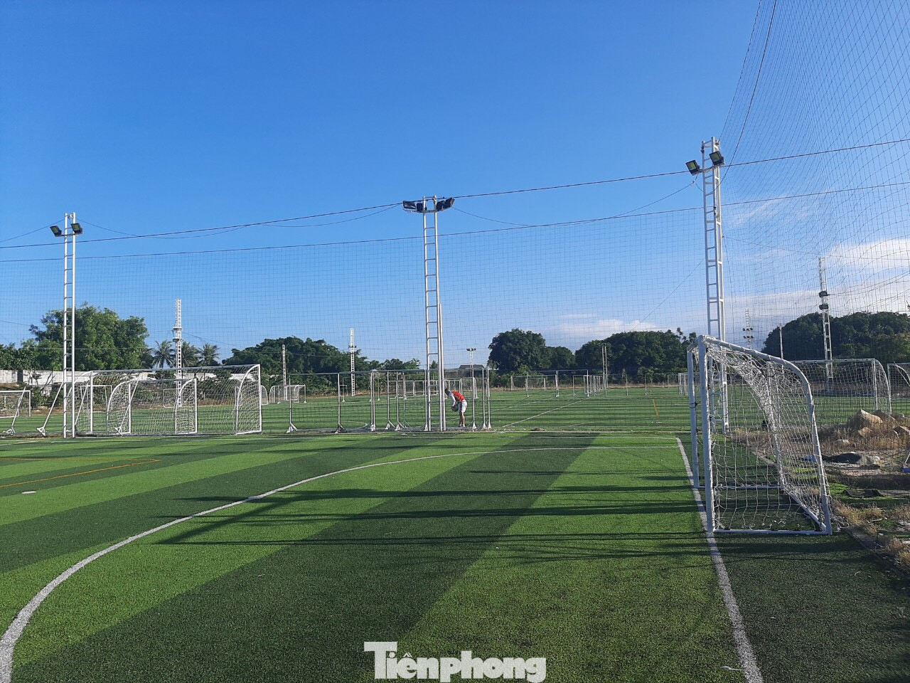 Cho thuê 18.000m2 đất sân vận động Cam Ranh với giá 'bèo' ảnh 1