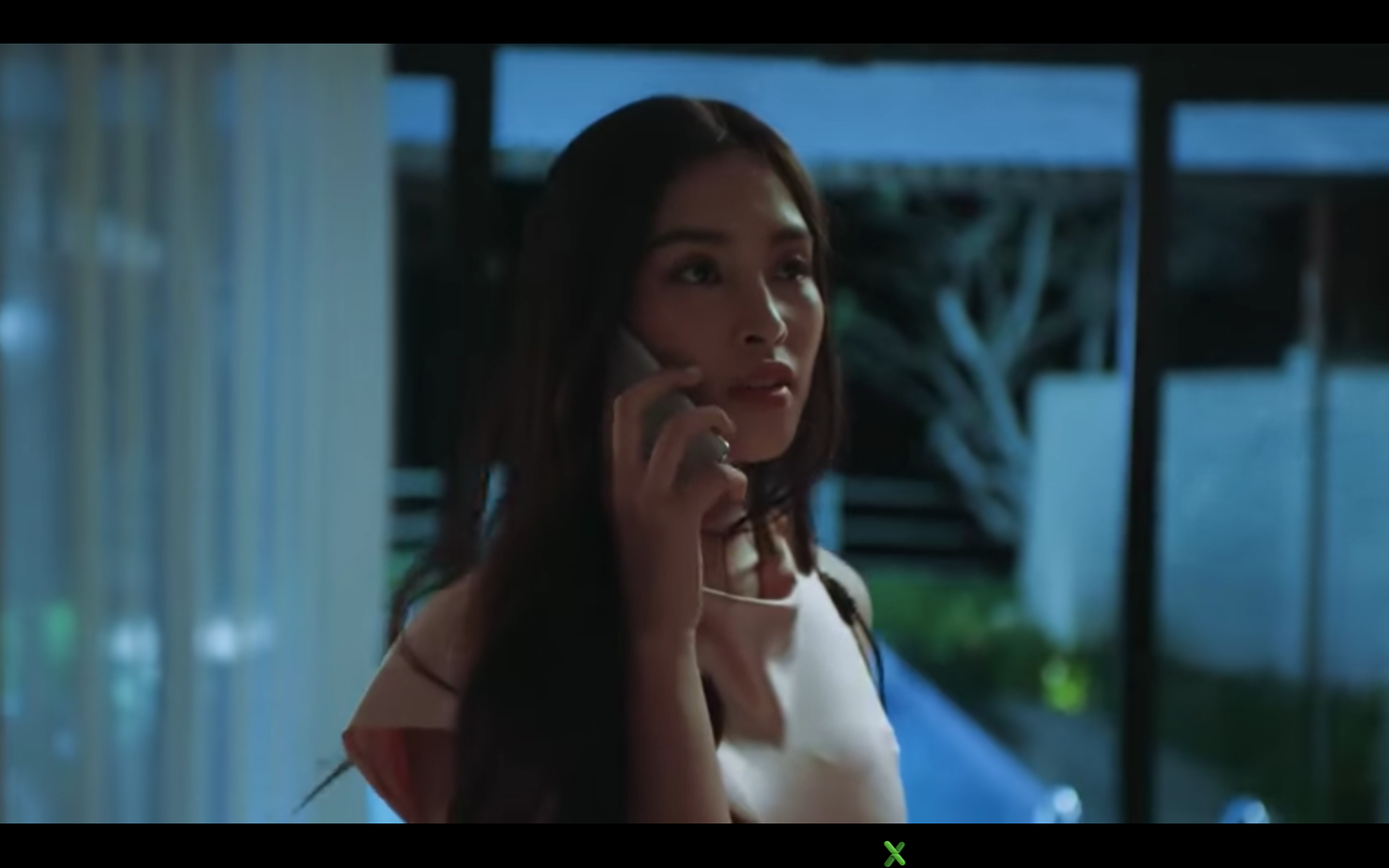 Hoa hậu Tiểu Vy bất ngờ xuất hiện trong MV mới của Erik cùng cảnh quay đầy kịch tính ảnh 3