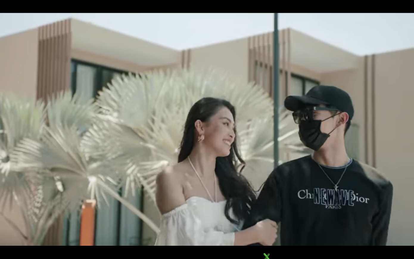 Hoa hậu Tiểu Vy bất ngờ xuất hiện trong MV mới của Erik cùng cảnh quay đầy kịch tính ảnh 1