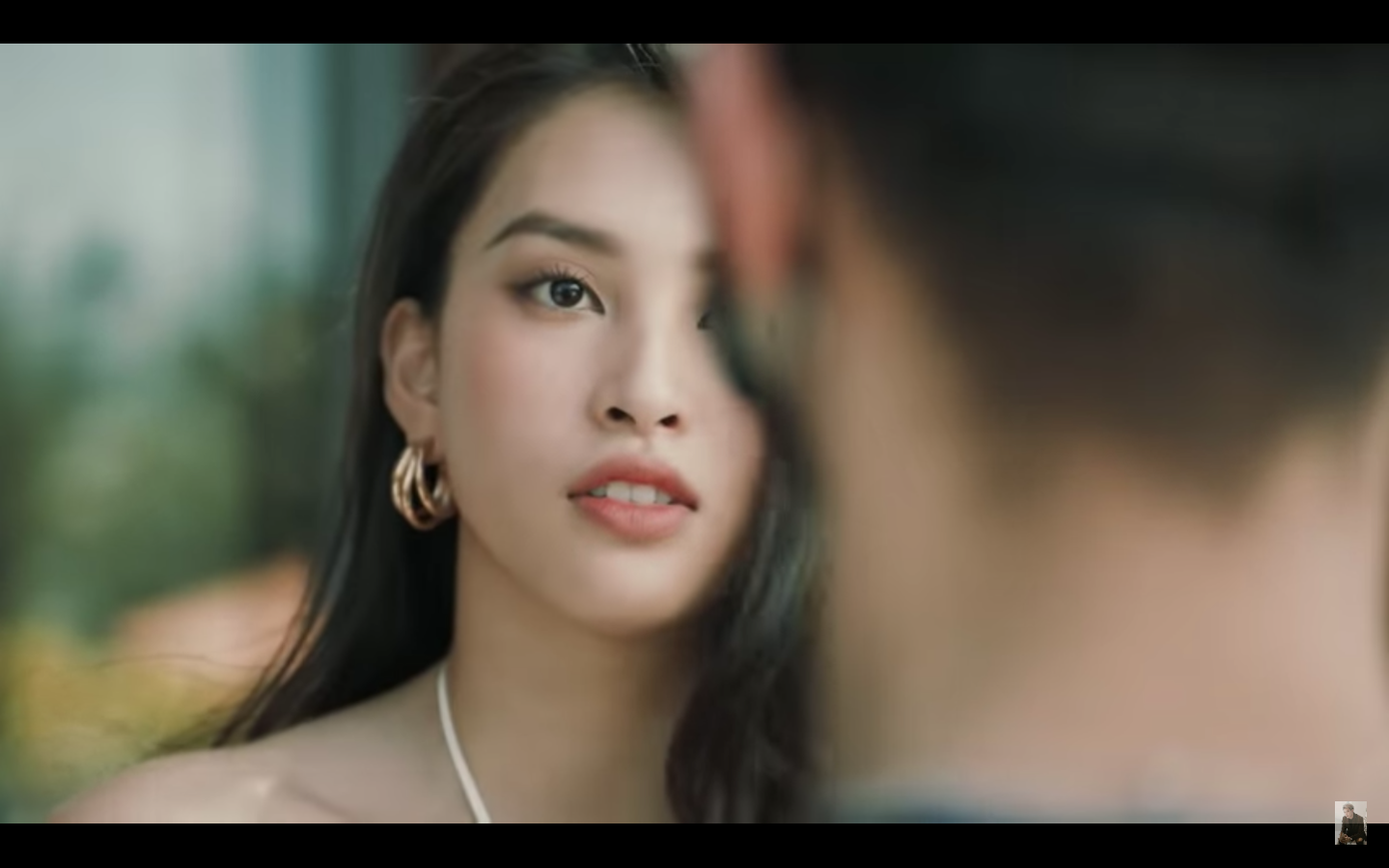 Hoa hậu Tiểu Vy nhận nhiều lời khen khi diễn xuất cực 'ngọt' trong MV mới của Erik ảnh 2