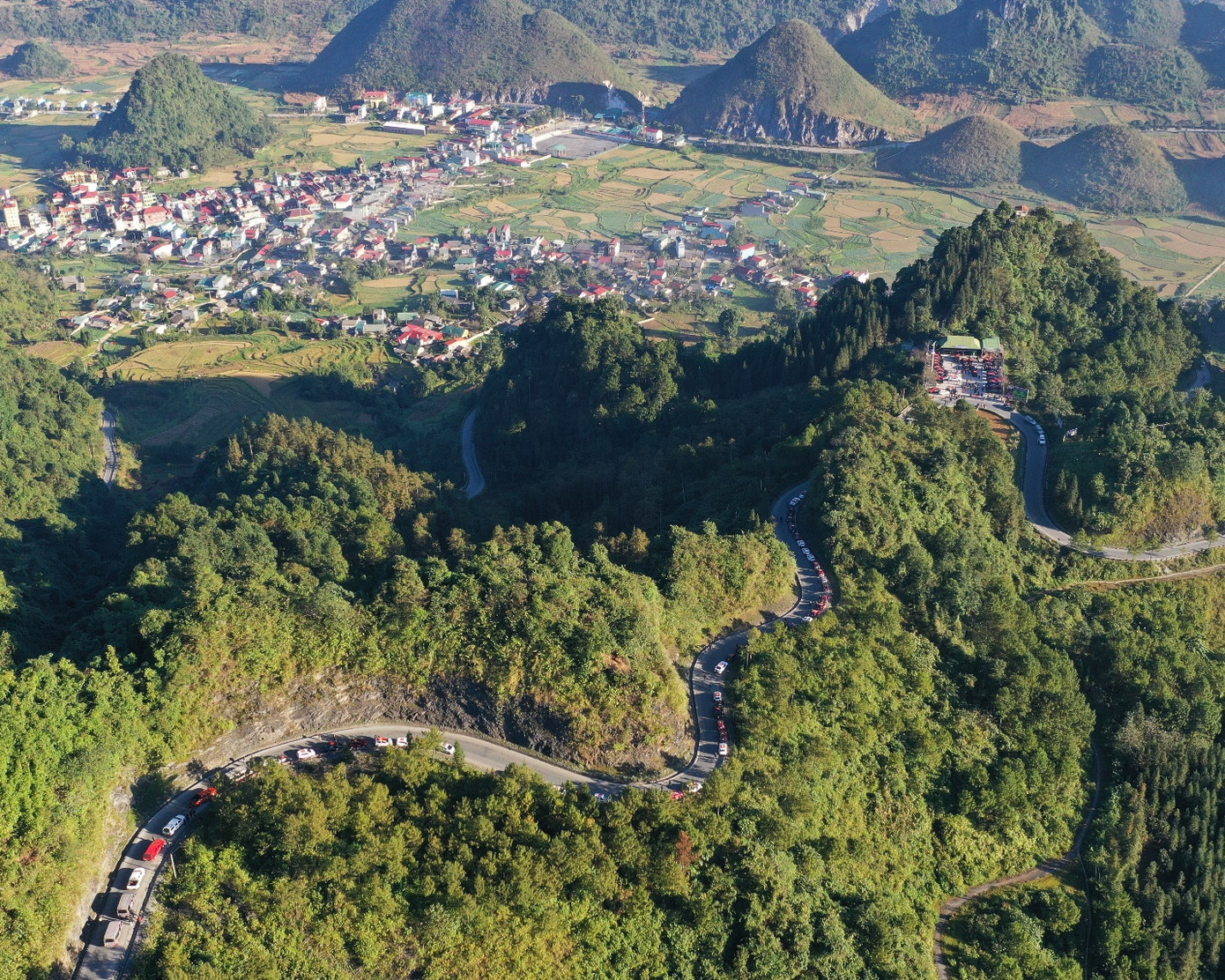 Hành trình gần 100 xe VinFast chinh phục Hà Giang dưới góc nhìn nhiếp ảnh gia ảnh 2