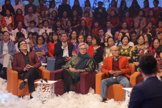 Quán Thanh xuân tháng 12: Đường xa tuyết trắng ảnh 1