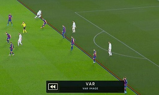 Real chia điểm với Barca ảnh 3