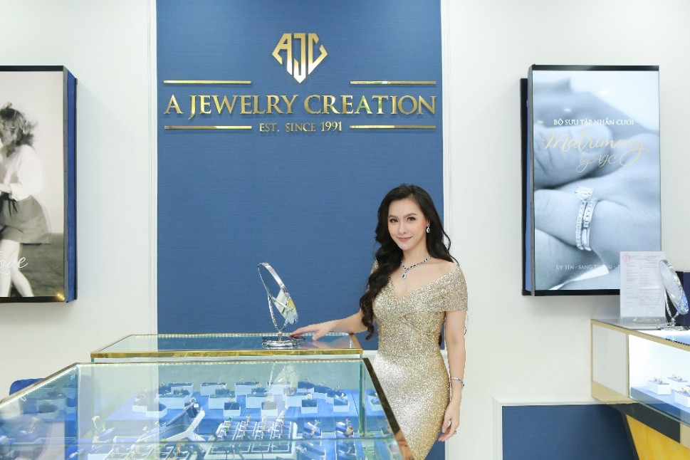 Lung linh tỏa sáng cùng trang sức AJC, nhận ngay ưu đãi mùa Lễ hội ảnh 2