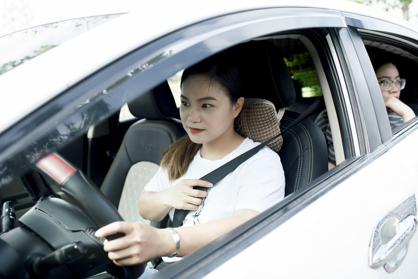 Cảm động câu chuyện 'ngôn tình' của đôi vợ chồng tài xế Grab ảnh 1