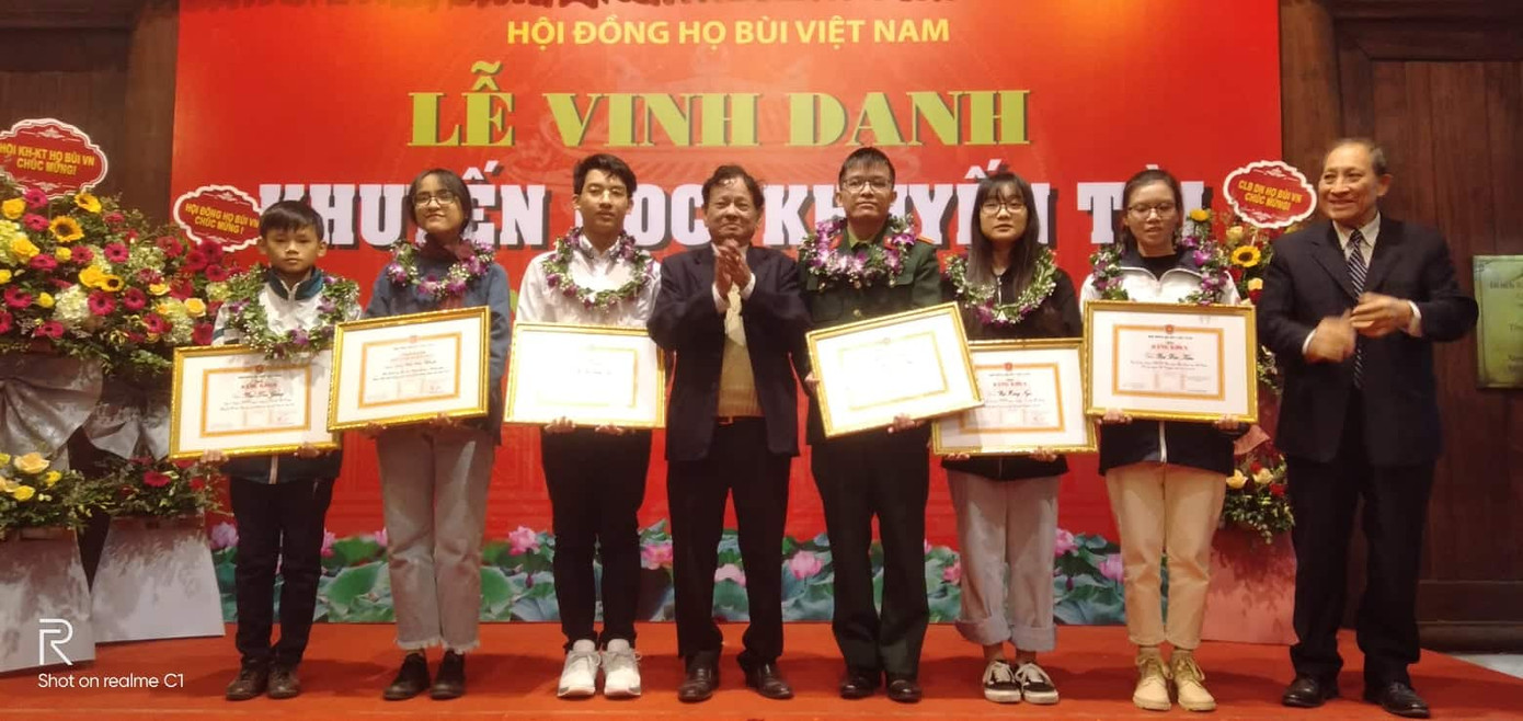 Cộng đồng họ Bùi Việt Nam: Vinh danh khuyến học, khuyến tài năm 2019 ảnh 5
