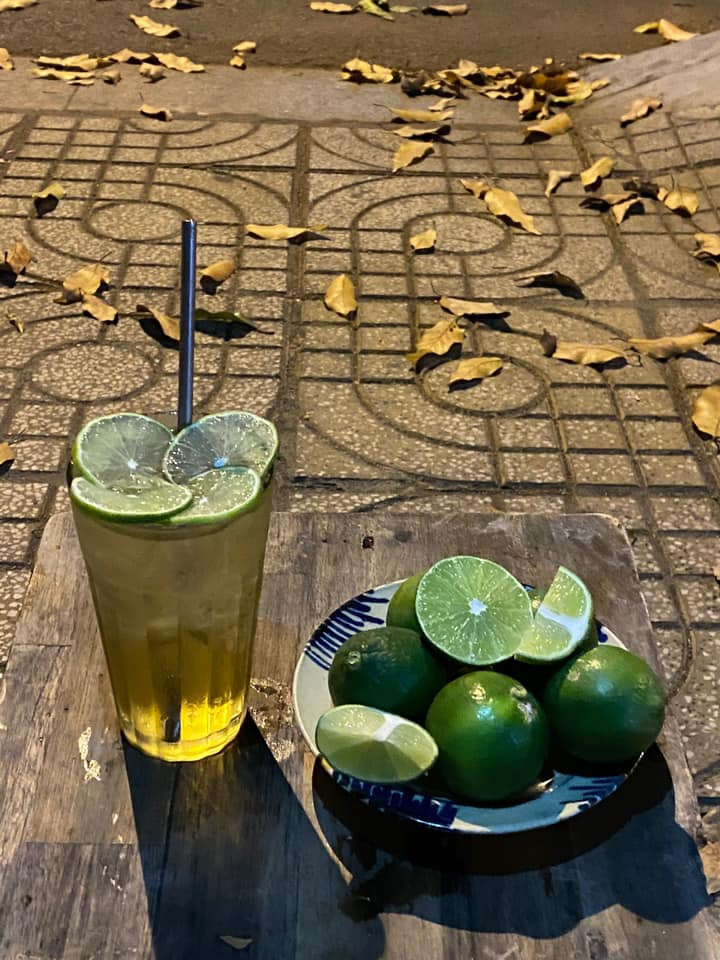 Đu đưa Sài Gòn: Bạn đã thử bánh “tăng cân” và uống trà “thị phi” chưa? ảnh 17