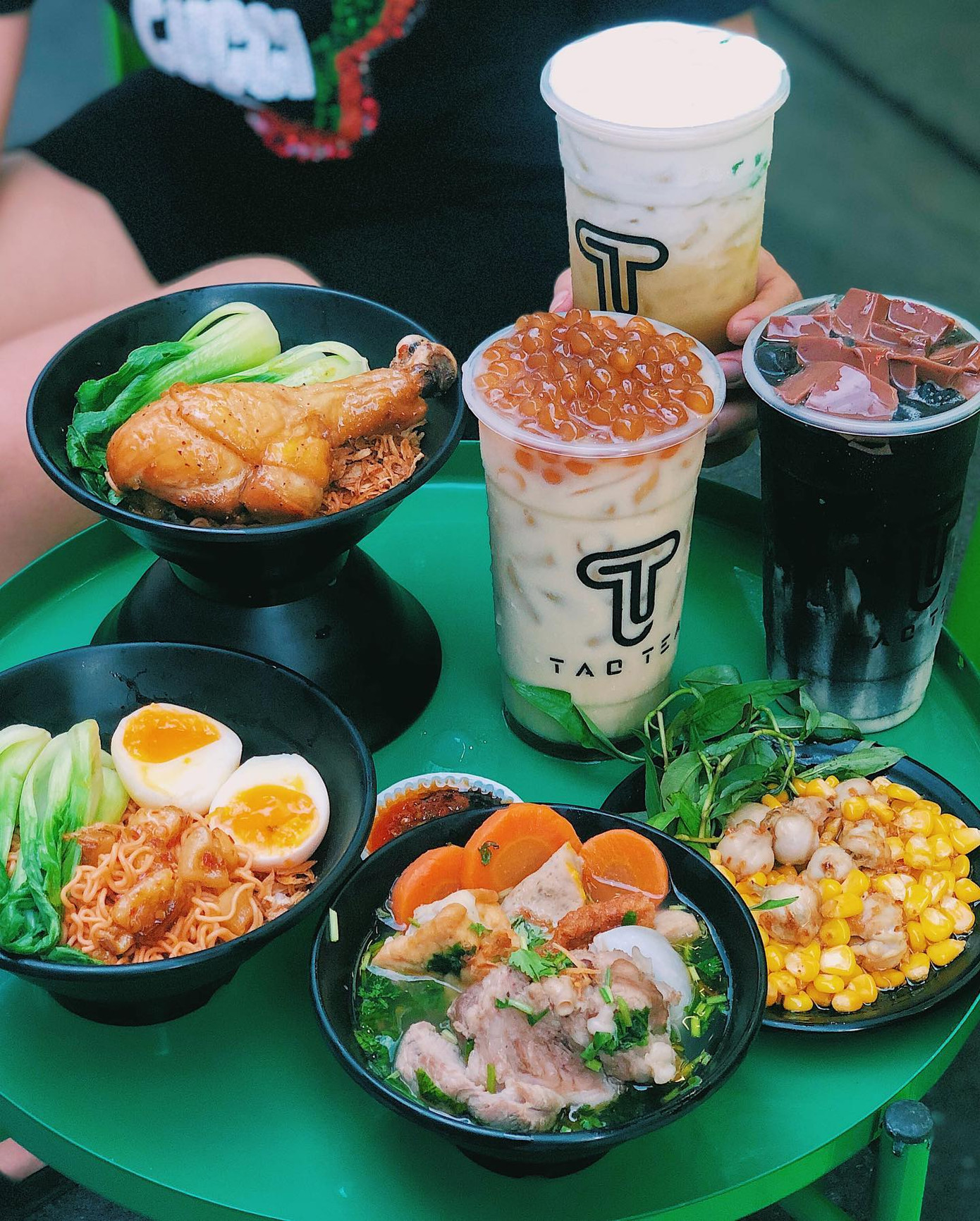 Bản đồ ăn vặt: Vì sao trà sữa trái cây và trà sữa bánh flan chưa bao giờ hạ nhiệt? ảnh 1