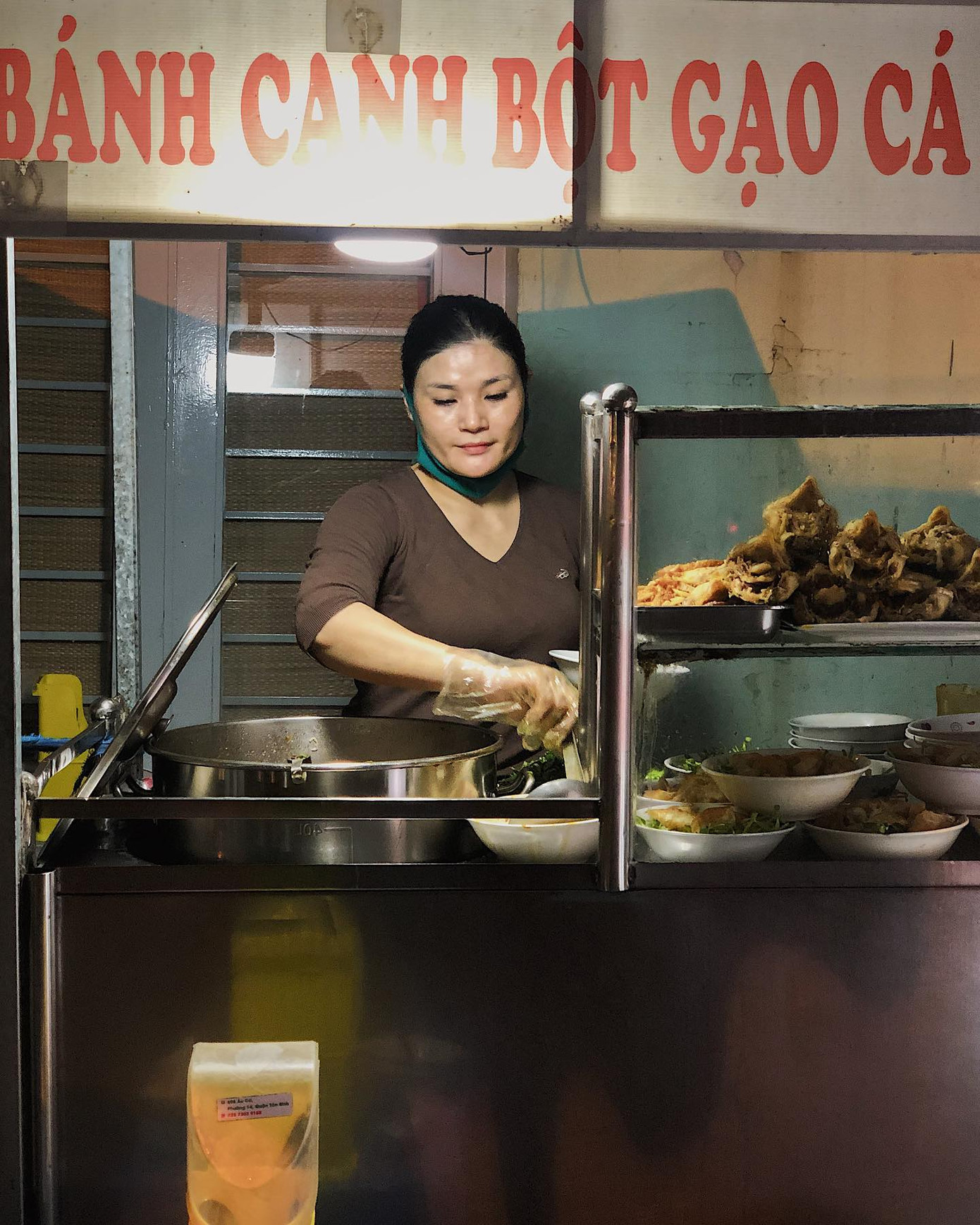 Sài Gòn đổ mưa rồi đó, em đã ăn gì chưa? ảnh 1