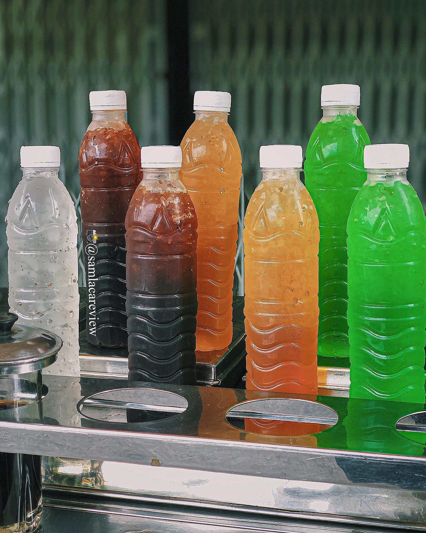 Ăn vặt khắp Sài Gòn: “Xuyên không” về tuổi thơ với “trà sữa thế giới”, giá chỉ từ 15K ảnh 5