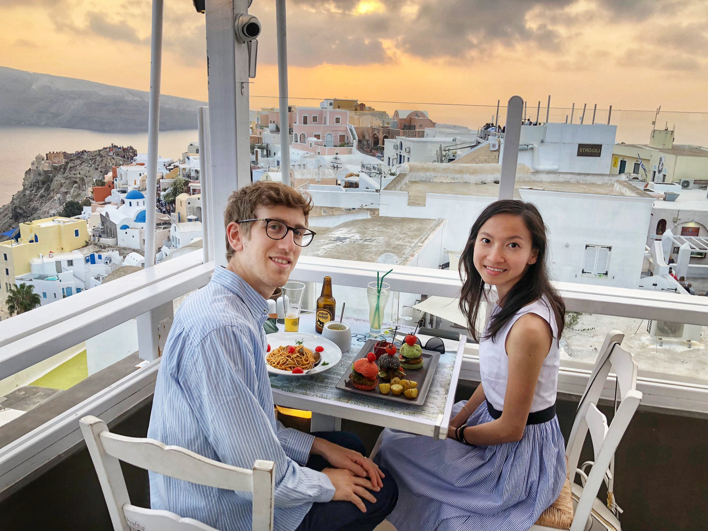 Chia sẻ của bác sỹ Việt từ tâm dịch nước Mỹ: Tất cả bệnh viện New York đang quá tải ảnh 2