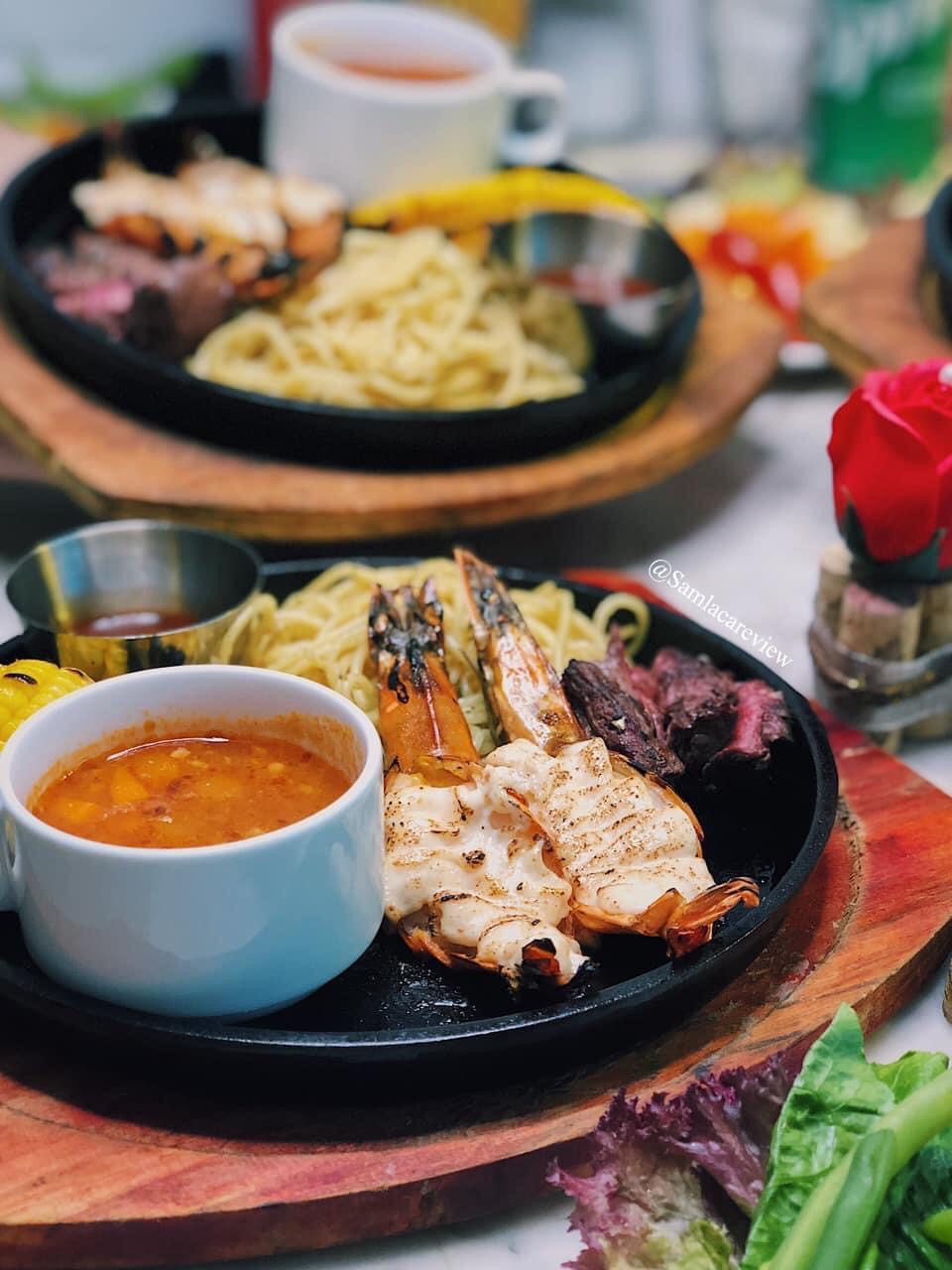 Cùng nhâm nhi thực đơn Á - Âu giá dễ chịu, không gian lại “chill” chẳng điểm gì chê ảnh 6