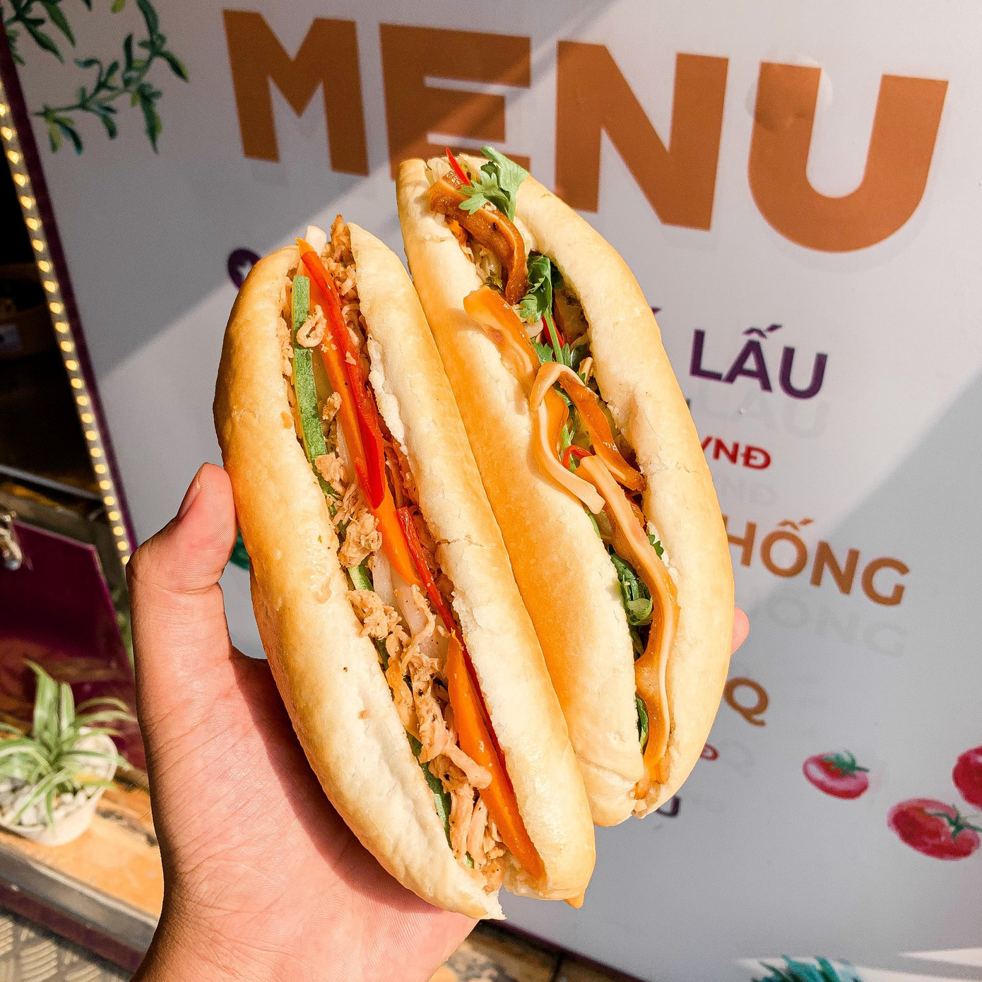 TP.HCM: “Đột kích” xe tải bán đồ ăn “cool ngầu” với thực đơn đa dạng và giá “hạt dẻ“ ảnh 3