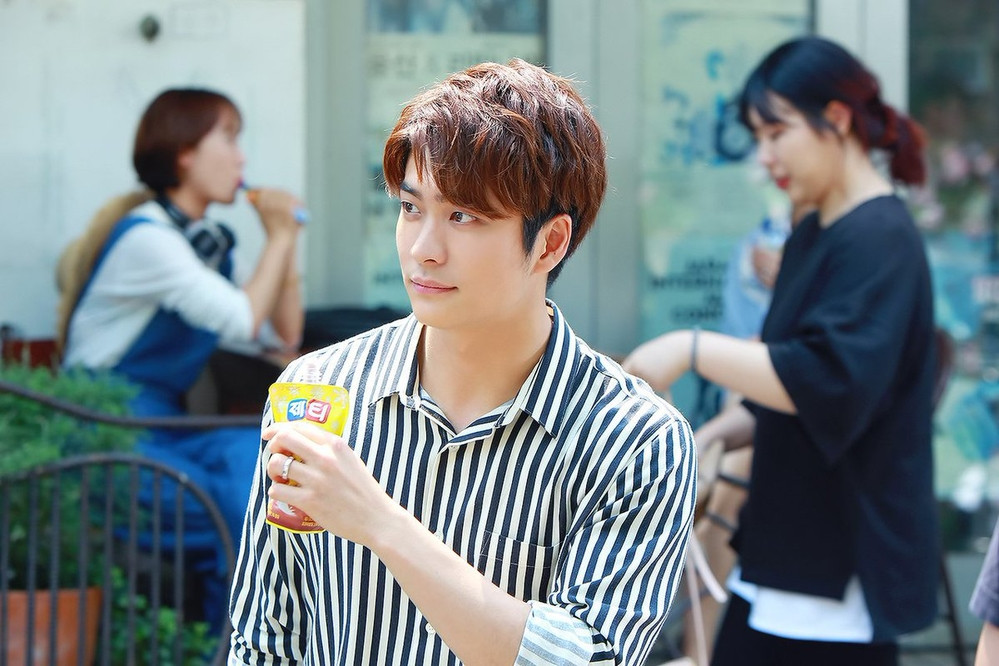 Cuộc thi viết Trà sữa cho tâm hồn: Chẳng phải là tình yêu, sao tôi vẫn cứ mãi day dứt? ảnh 3