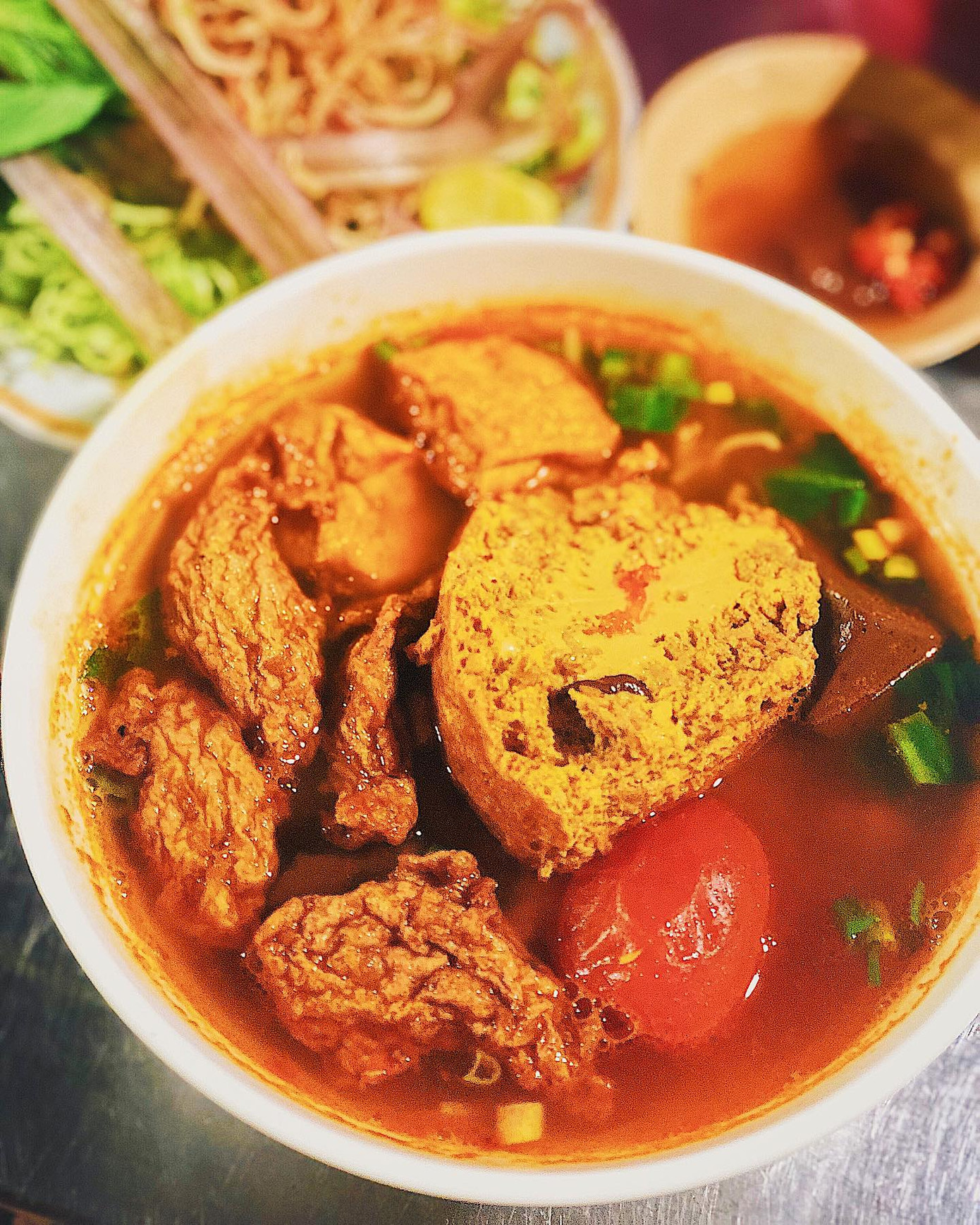 Thực đơn ăn sáng, ăn xế phủ phê: Bánh ướt, bánh cuốn ngon-bổ-rẻ và bún riêu đầy ắp topping ảnh 11