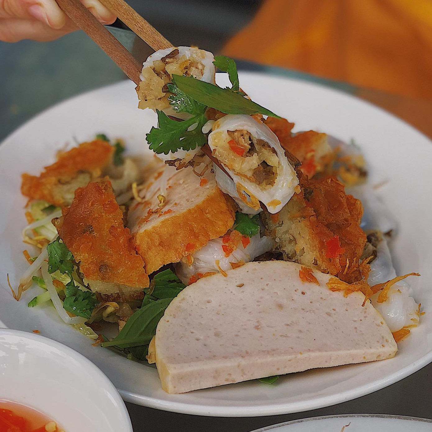 Thực đơn ăn sáng, ăn xế phủ phê: Bánh ướt, bánh cuốn ngon-bổ-rẻ và bún riêu đầy ắp topping ảnh 4