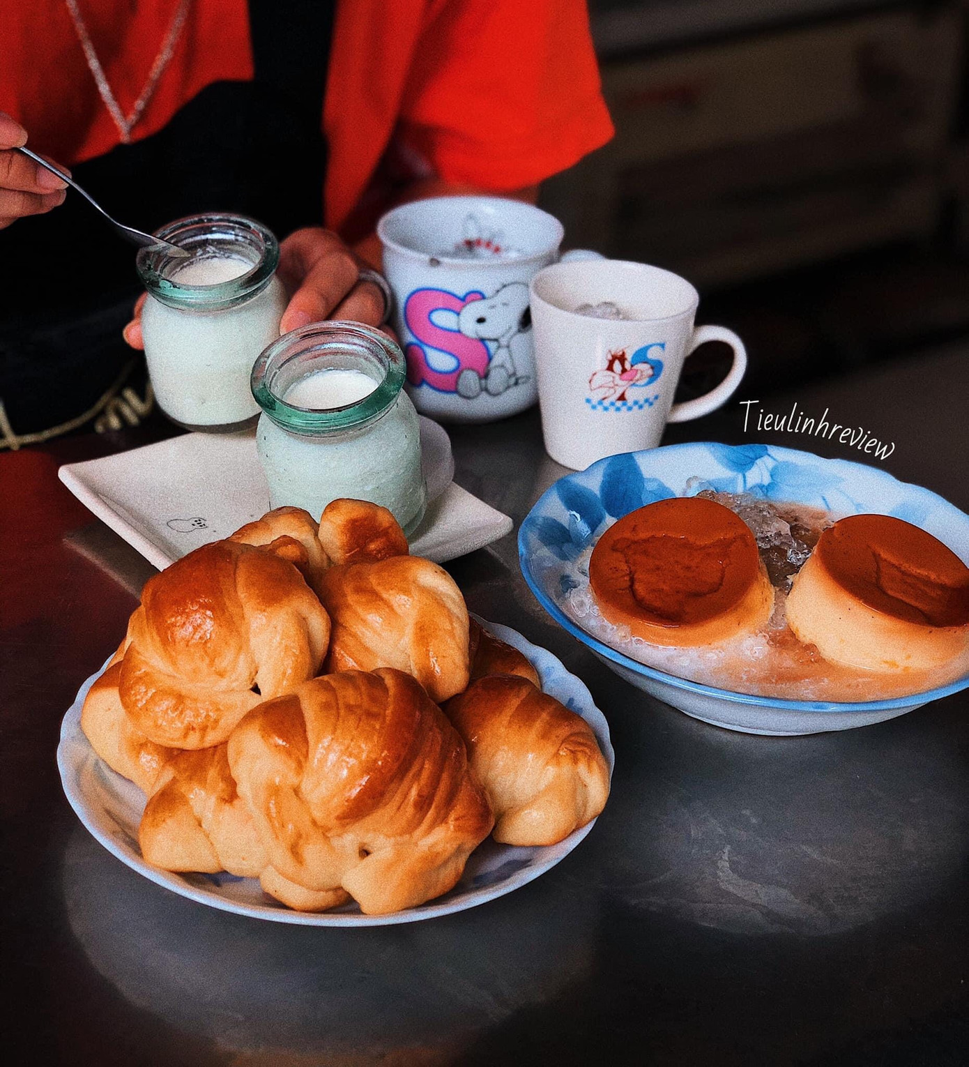 "Gia tài" của cô Yến - Ảnh: Tiểu Linh Sài Gòn nắng nóng cháy da, mời bạn tham khảo gấp thực đơn giải nhiệt “heo-thì“ ảnh 9