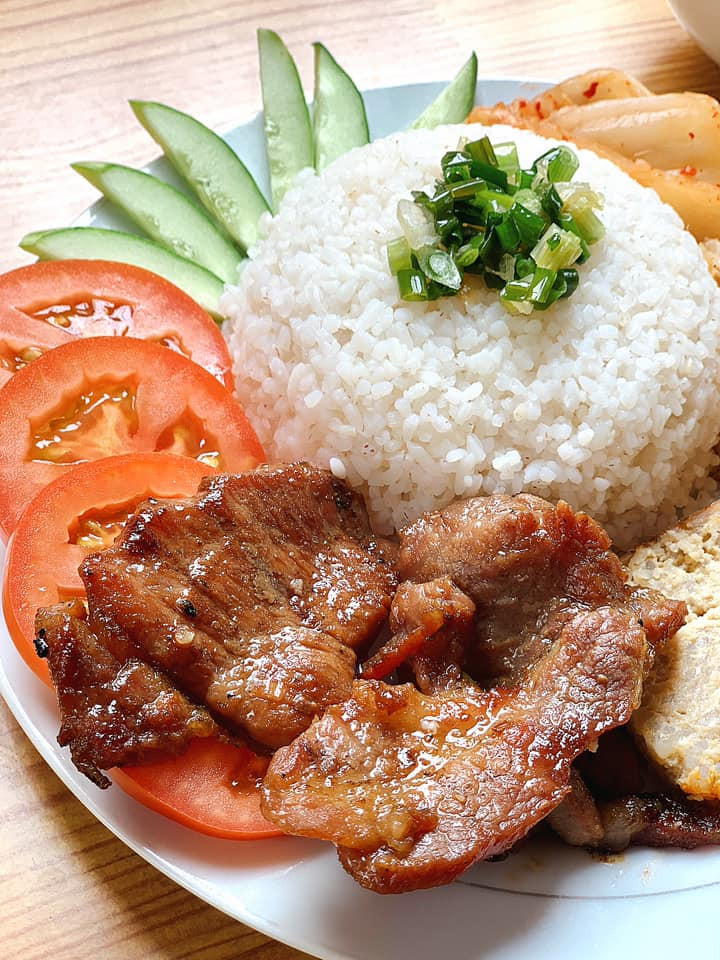 Cùng nhâm nhi thực đơn Á - Âu giá dễ chịu, không gian lại “chill” chẳng điểm gì chê ảnh 3