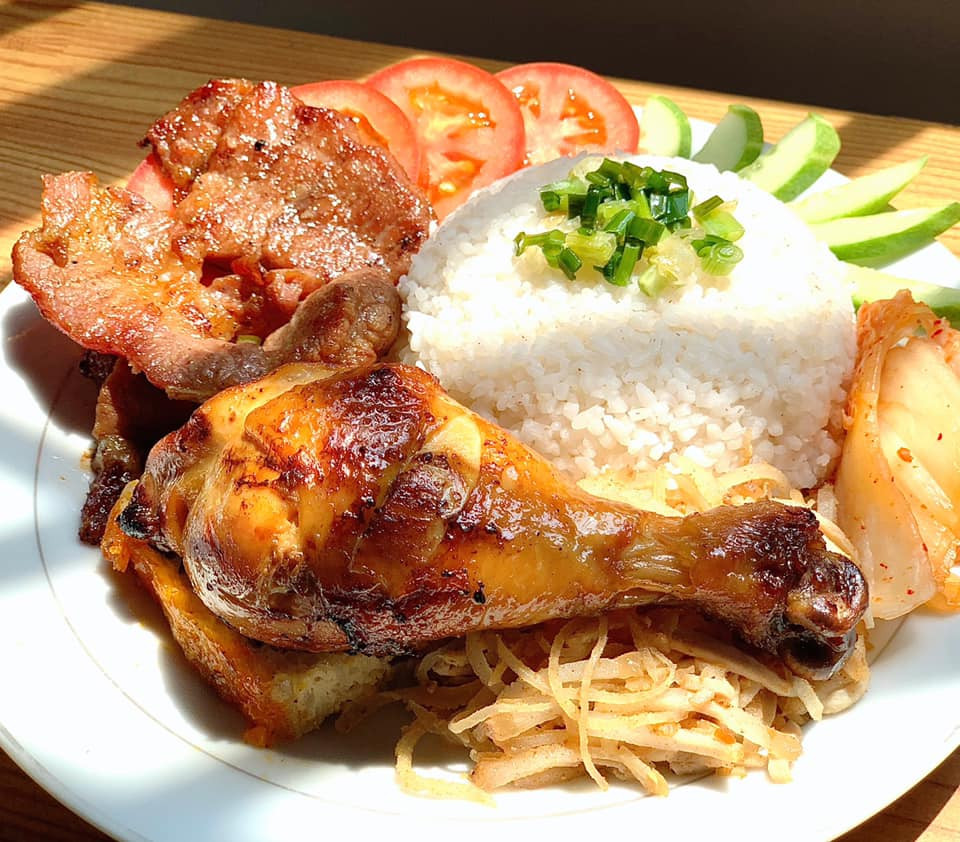 Cùng nhâm nhi thực đơn Á - Âu giá dễ chịu, không gian lại “chill” chẳng điểm gì chê ảnh 5