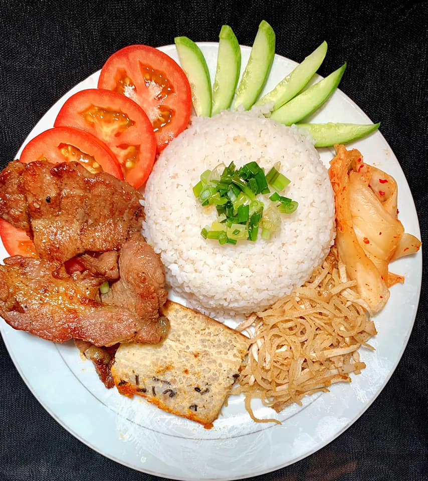 Cùng nhâm nhi thực đơn Á - Âu giá dễ chịu, không gian lại “chill” chẳng điểm gì chê ảnh 2