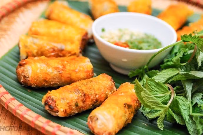 Thực đơn ăn vặt ship-tận-nhà: Bánh gối nóng hổi kiểu Hà Nội, bánh bột lọc chuẩn vị Huế ảnh 6