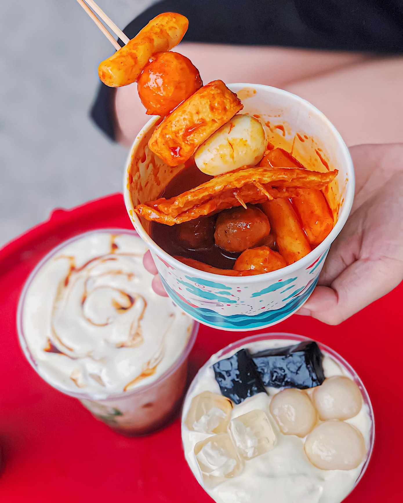 Trà sữa tuổi thơ kem cheese và trà sữa phô mai 3 tầng, bạn chọn thơm béo theo kiểu nào? ảnh 1