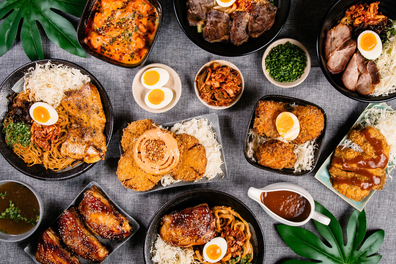 Trưa nay ăn gì Sài Gòn: Đổi vị với thực đơn món lạ, quán cũng... lạ luôn! ảnh 6