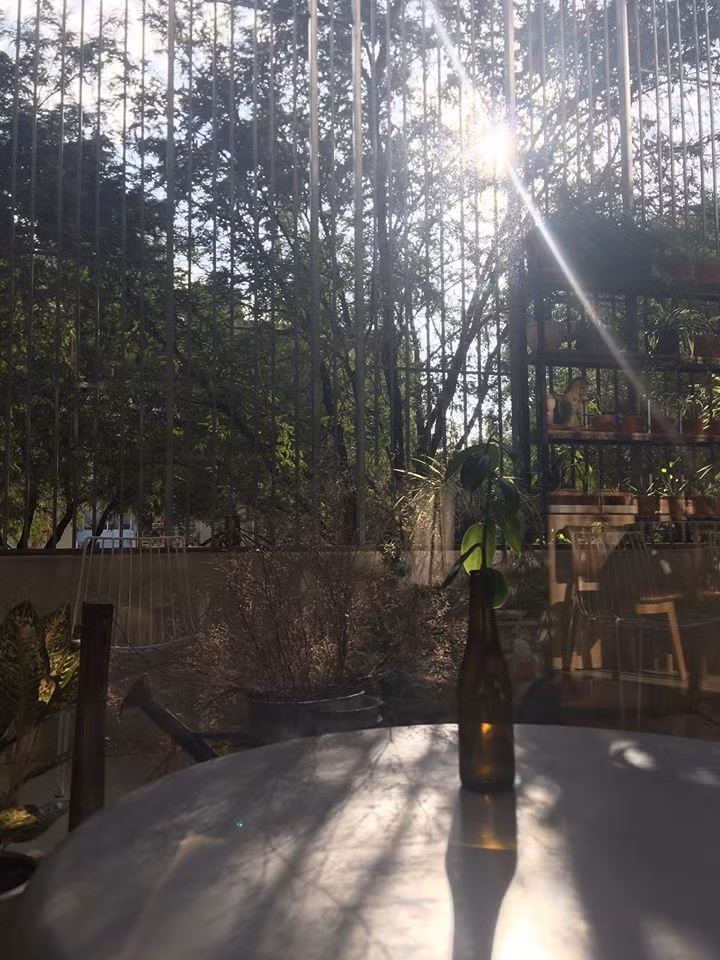 Địa điểm họp lớp lý tưởng: Từ rooftop “bao view” đến background chụp phát nào ăn phát nấy ảnh 14