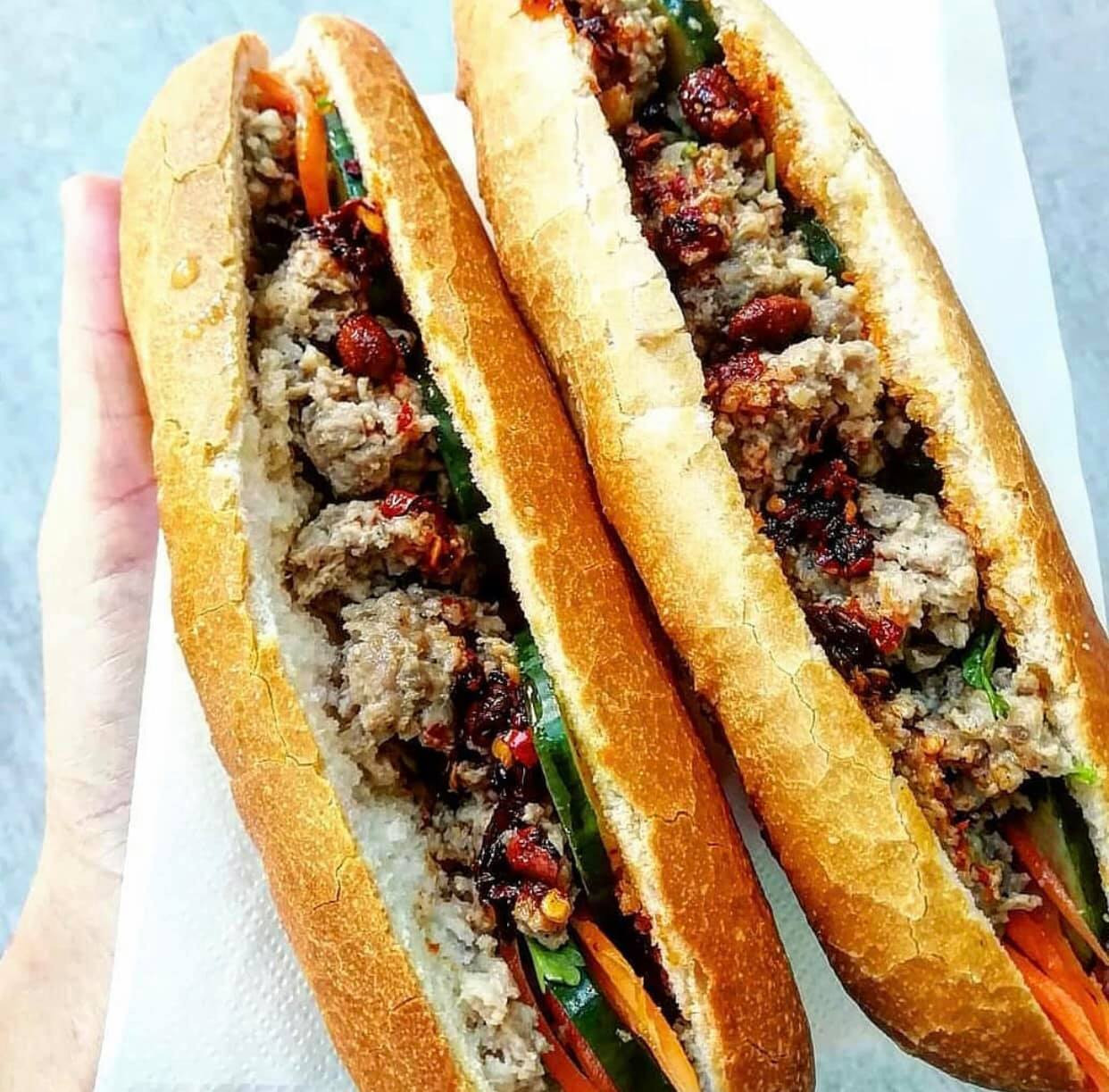 Dọc đường ăn dặm: Bánh căn Đà Lạt ngon trứ danh và thiên đường dâu đang chờ bạn! ảnh 4