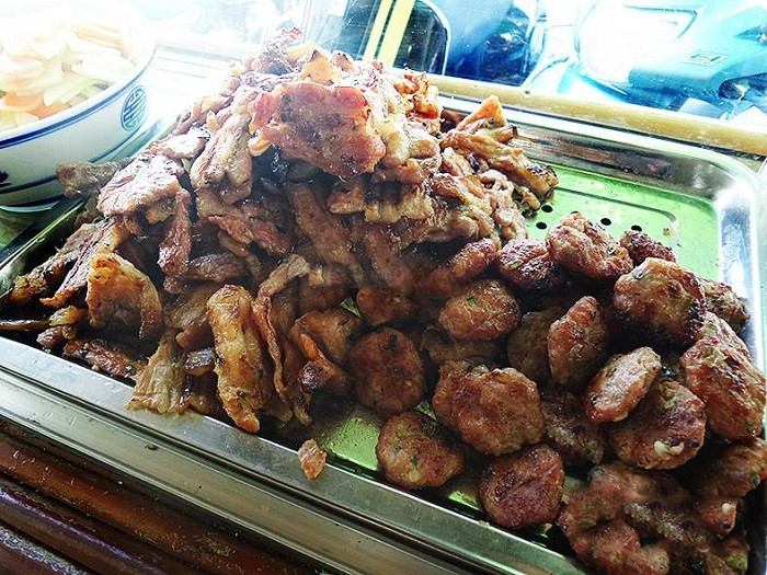 Mê ẩm thực và nét đẹp cổ xưa Hà Nội? Đây là những địa chỉ bạn cần ghé qua! ảnh 15