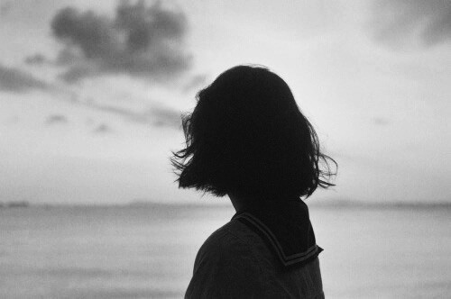 Hãy cứ chạy theo giấc mơ của mình, bởi vì giấc mơ chẳng bao giờ khiến em cô độc ảnh 1