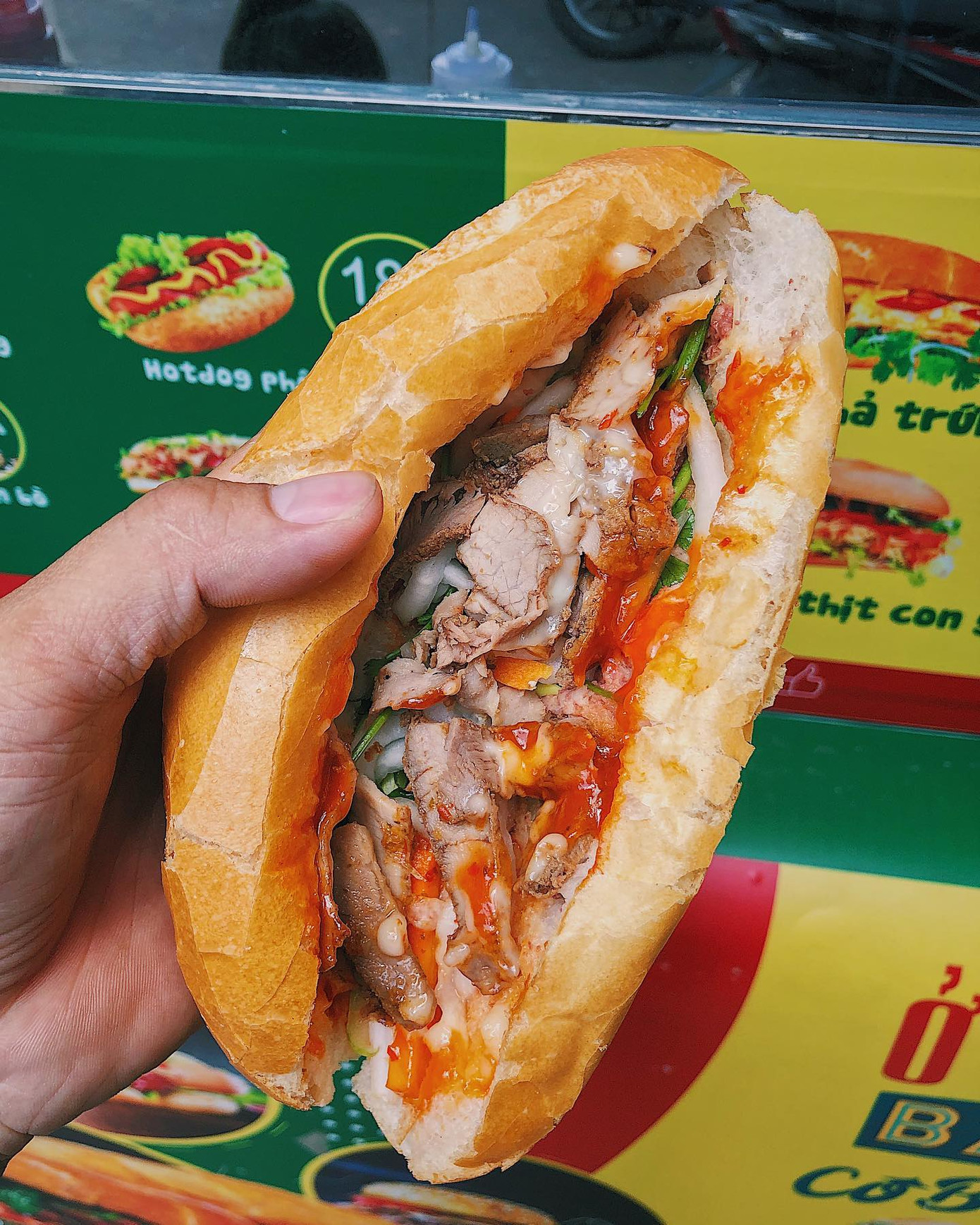 TP.HCM: Sài Gòn những ngày mưa liên miên, ngồi đâu ăn gì cho mau ấm bụng? ảnh 3